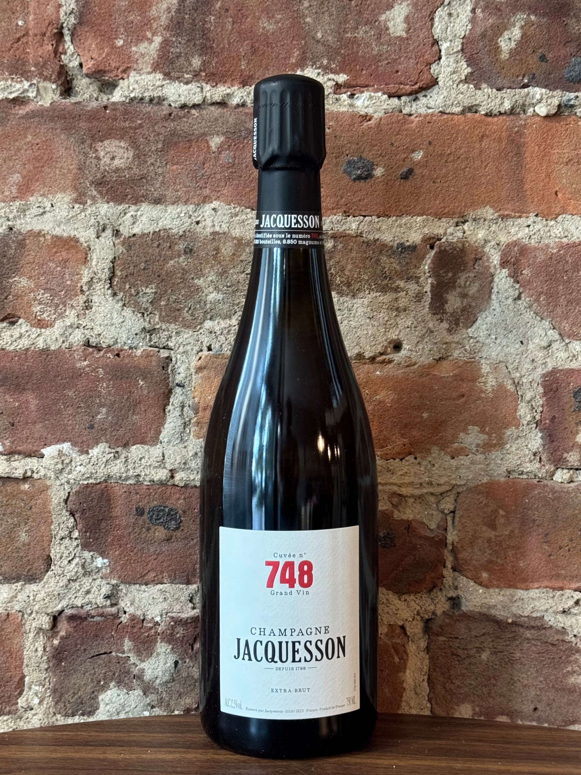 Jacquesson Champagne Extra-Brut Cuvée 748 NV